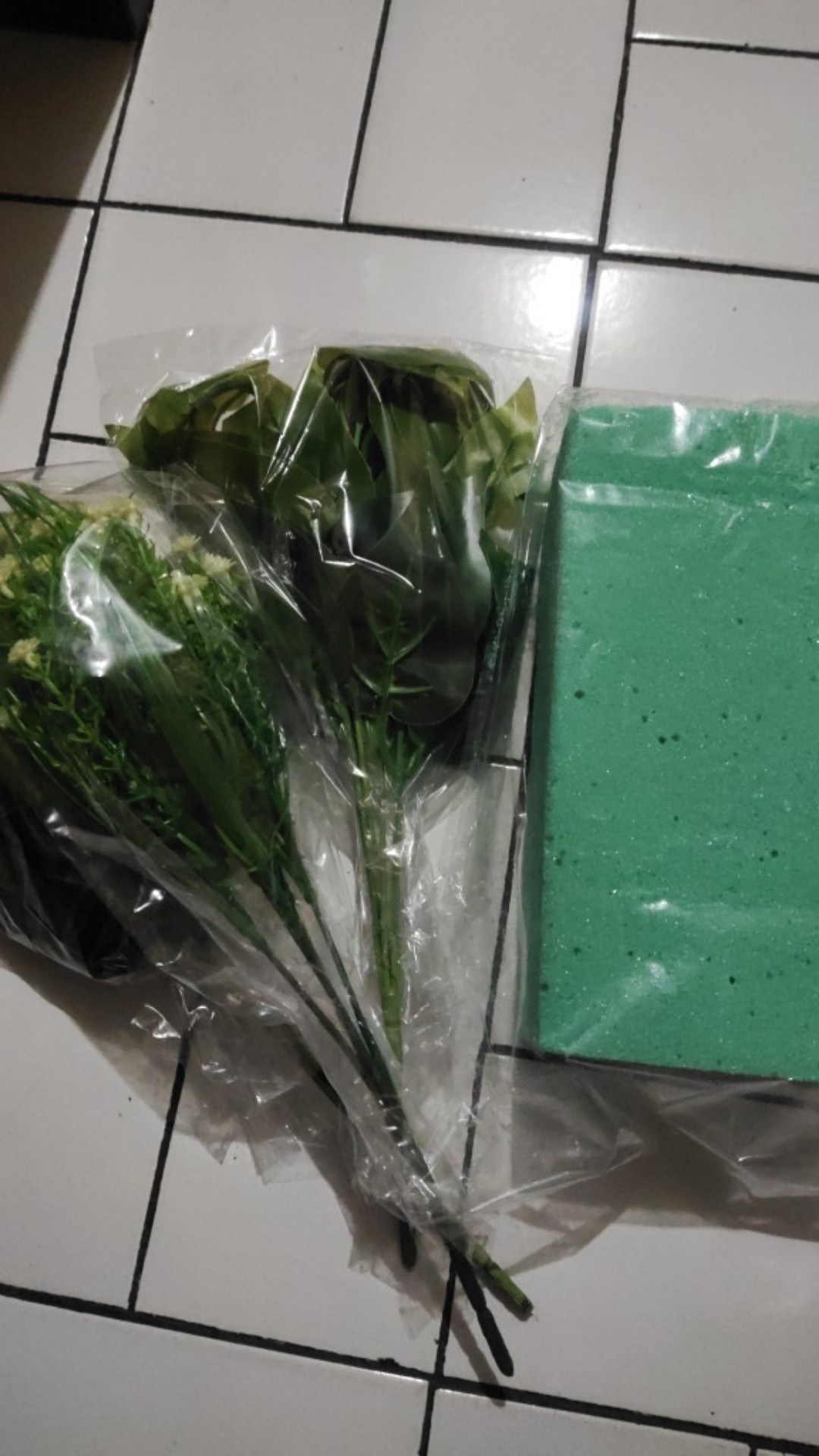 Buket Daun Artificial Tangkai