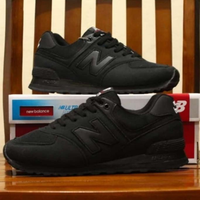 Sepatu sekolah pria wanita hitam polos new B Keren Termurah