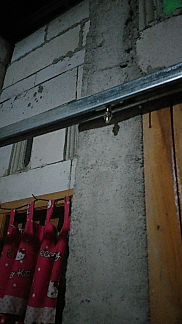 Sliding Track C4 Glatino/ Rel Pintu Geser 2,1 M Estilo / Rel Pintu Sliding 210 Cm By Belucci