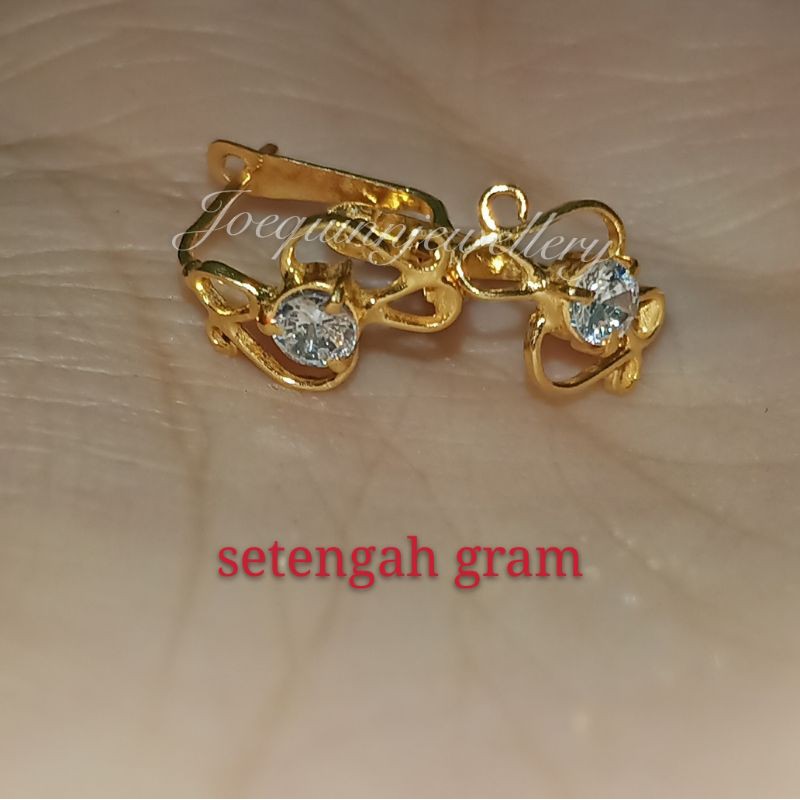 anting jepit s setengah gram