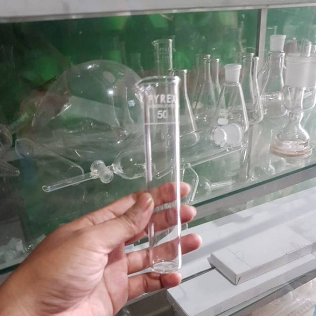 Nessler 50ml pyrex with spout