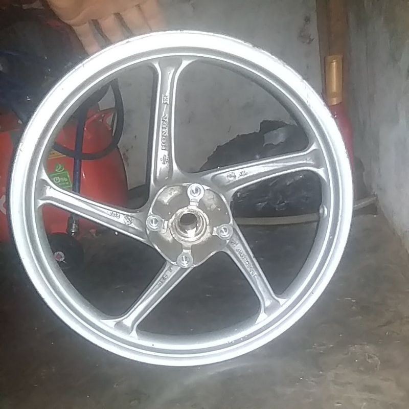 veleg depan beat ring 14