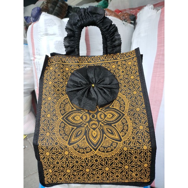 Tas hajatan Renda kotak batik NEW uk.22x22cm