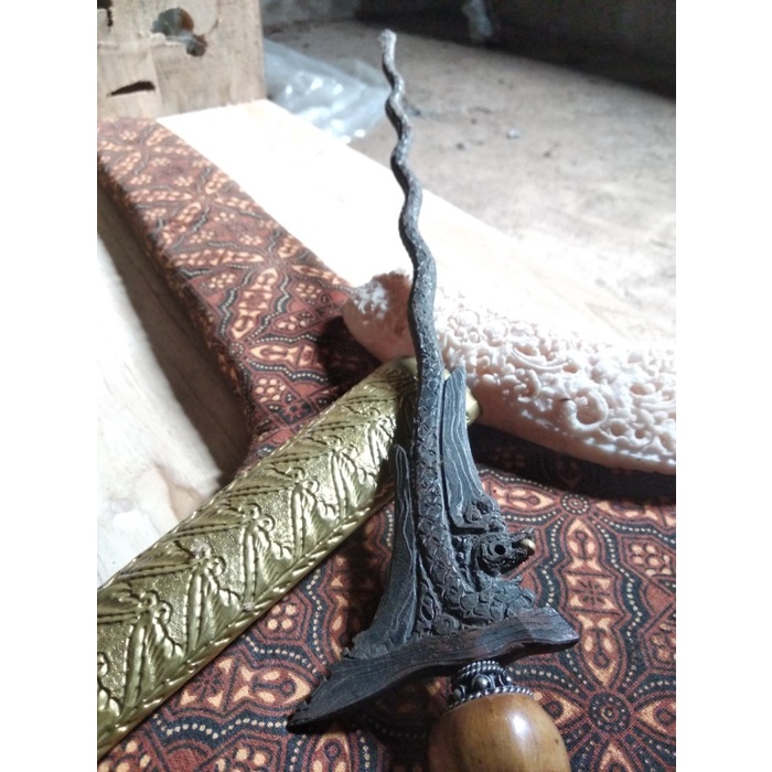 Keris naga puspa weling pamor wos wuntah mhr 600rb