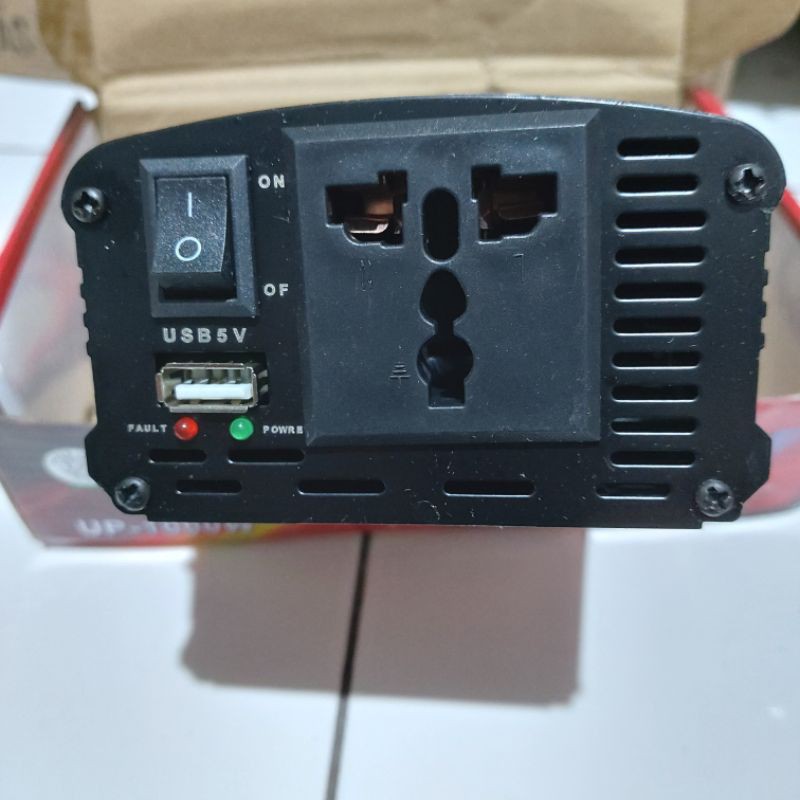 UNI PEC POWER INVERTER 1000 WATT DC to AC