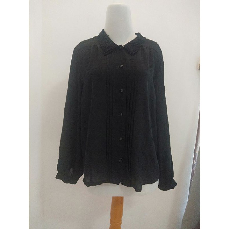 PRELOVED KEMEJA HITAM