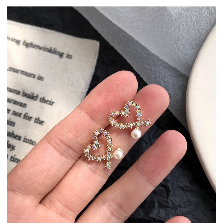 Baru Korea Dongdaemun perak stud berlian imitasi berlapis indah cross mutiara anting-anting stud sem