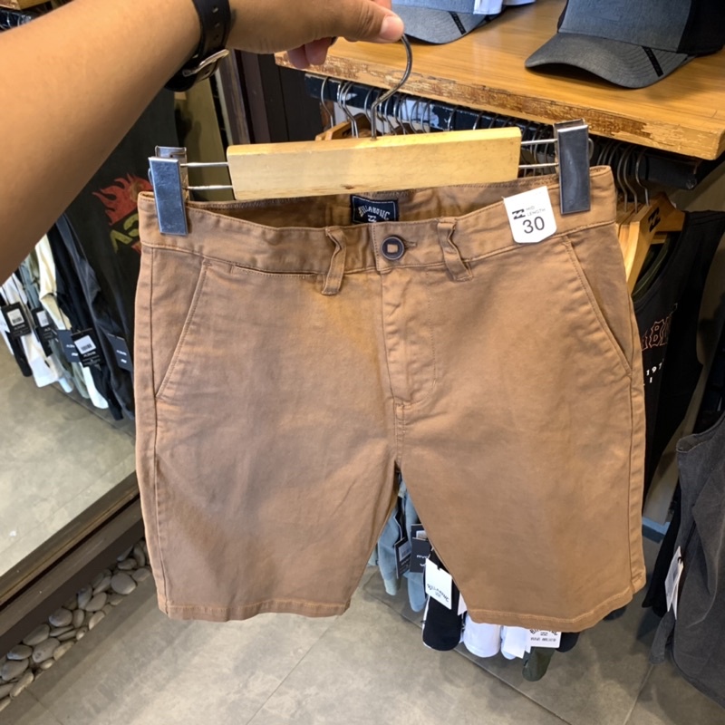 CELANA PENDEK PRIA BILLABONG ORIGINAL CHINO TOBACO