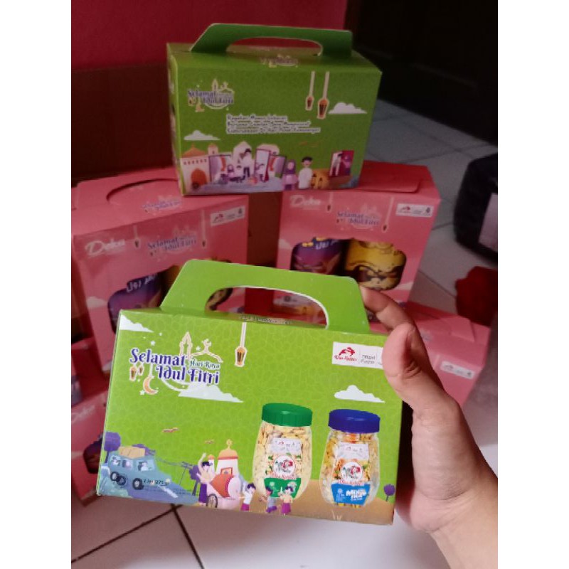 Kacang Lofet &Mix Nut Paket Lebaran Dua Kelinci