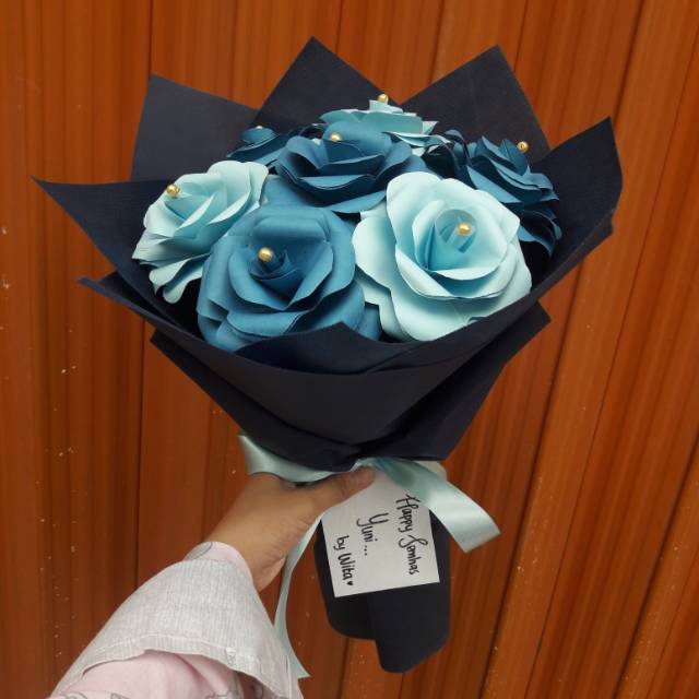 

Buket Bunga Kertas Kado Wisuda