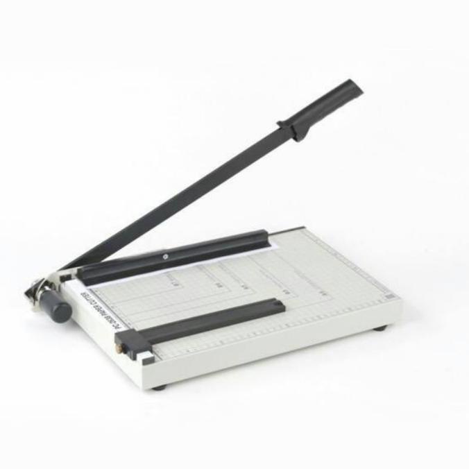 

Cuci Gudang Joyko Paper Cutter F4 Pc- 2638 - Alat Potong Kertas Ukuran F4 Sale!!!