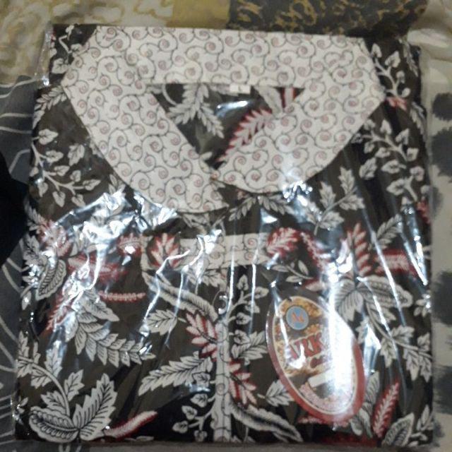 Couple Batik Modern Motif Wajik Merah Putih