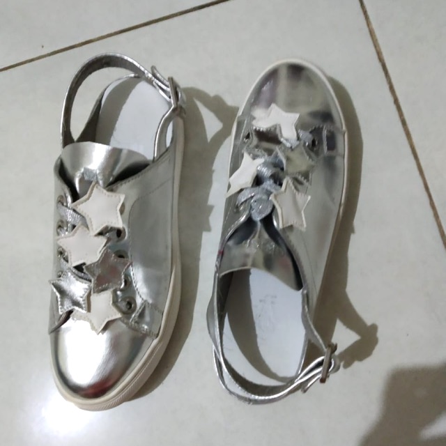 Prelove sepatu sandal gosh