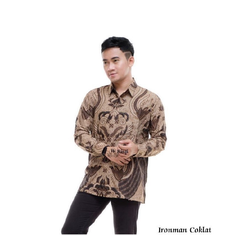 KEMEJA HEM BATIK PRIA LENGAN PANJANG COUPLE KEMEJA HEM MOTIF IRONMEN COKLAT