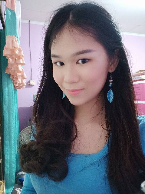Anna Aquamarine Leaf Earrings | Anting Hooks Handmade