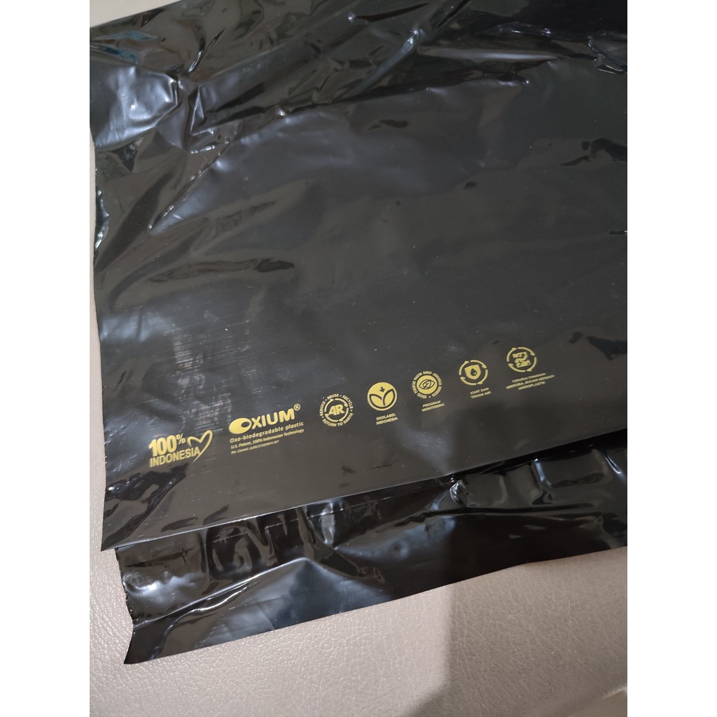 

Black Biodegradable eco friendly polymailer - Mailer hitam ramah lingkungan 50 pcs