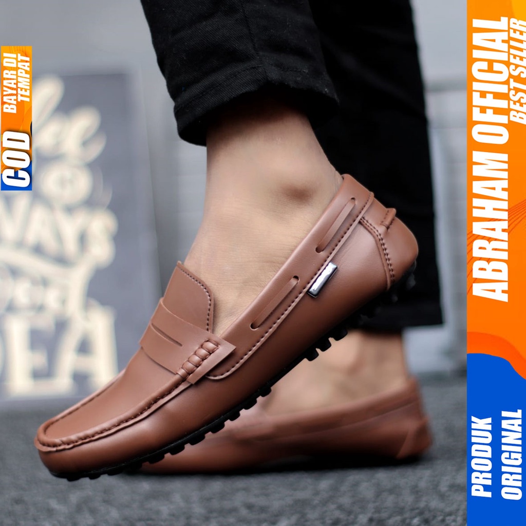 Sepatu Slip On Casual Anti Slip Kerja Santai Hitam Pria Abraham Verona