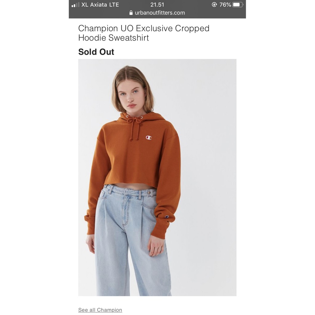 DVS0028 Champion x Urban Outfitters UO Exclusive Cropped Hoodie