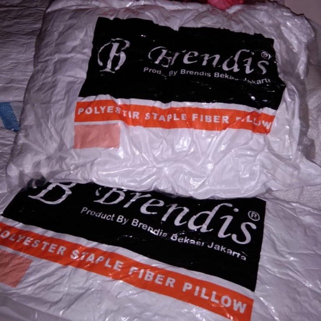 Paket 2 bantal Brendis