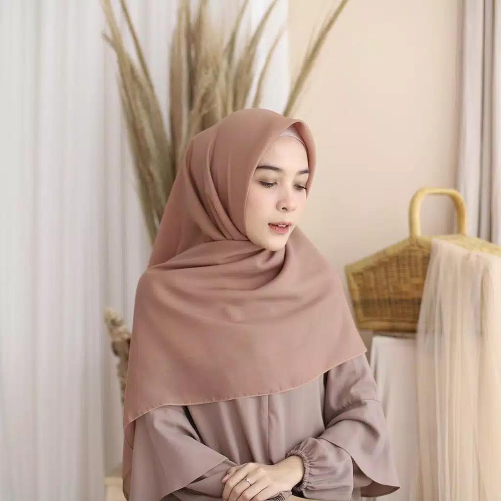 [COD] Bella Square Jilbab Segi Empat Variasi A Double Hycon-Mocca