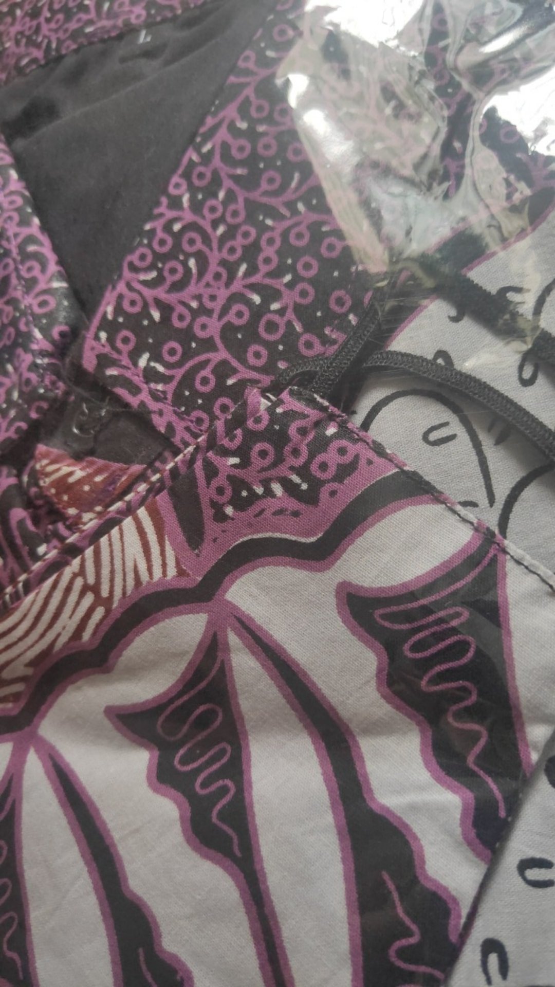 Nugroho Ungu Kemeja Batik Pria Lengan Panjang Lapis Furing Reguler Fit Katun Primisima Batik Solo