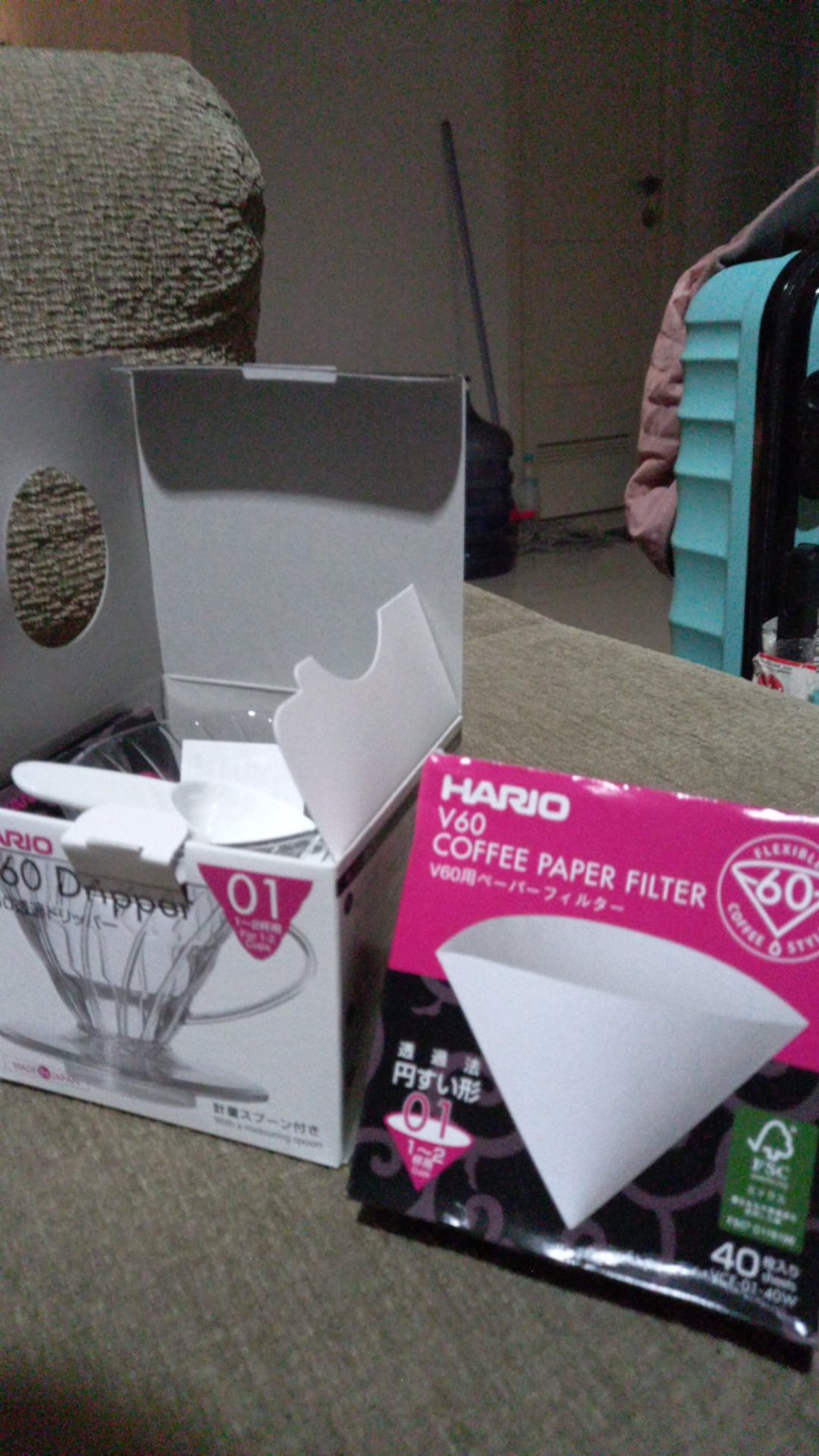 Paket Hario V60 + Paper Filter (isi 40)