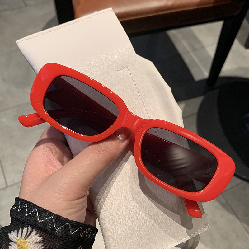 (YUZHU) TERSEDIA &amp; COD Kacamata Hitam Murah Wanita Kacamata Hitam Bulat Retro Gaya Cewek Sunglasses