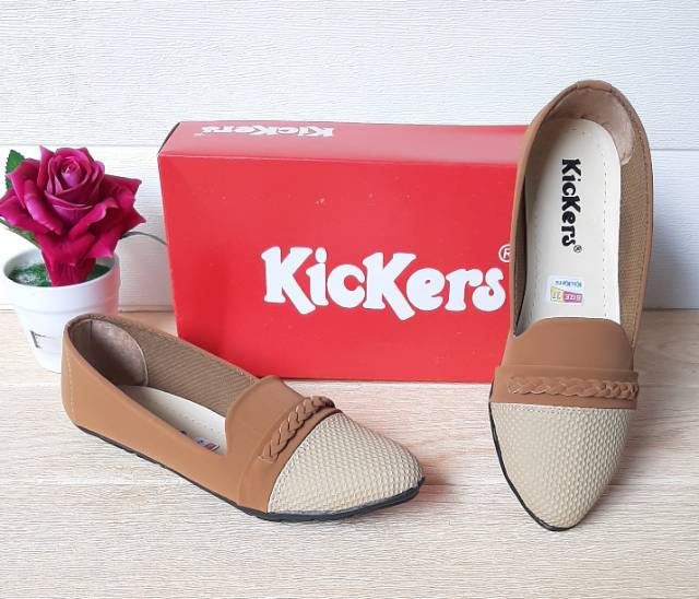 Sepatu Kickers Wanita Flat Shoes Kode B-20