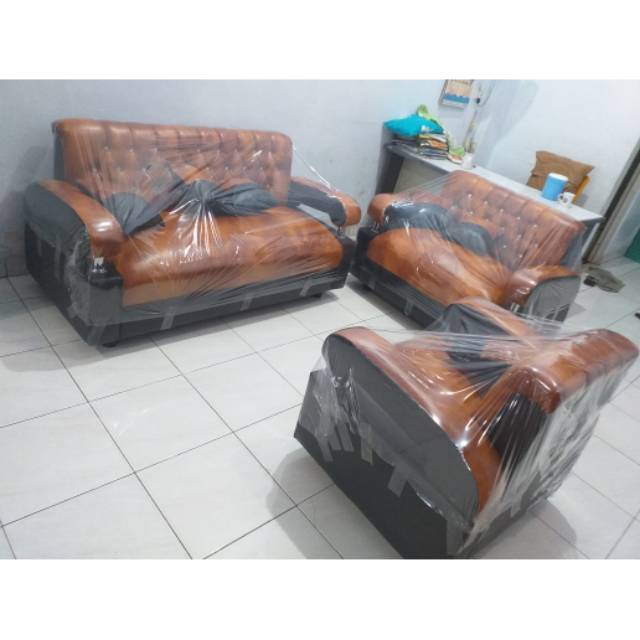 Sofa minimalis 321 + meja (Area Makassar)