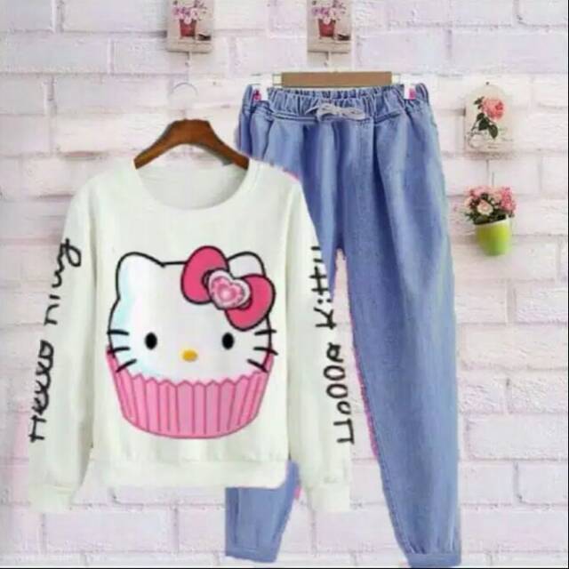 Setelan sweater hello kitty