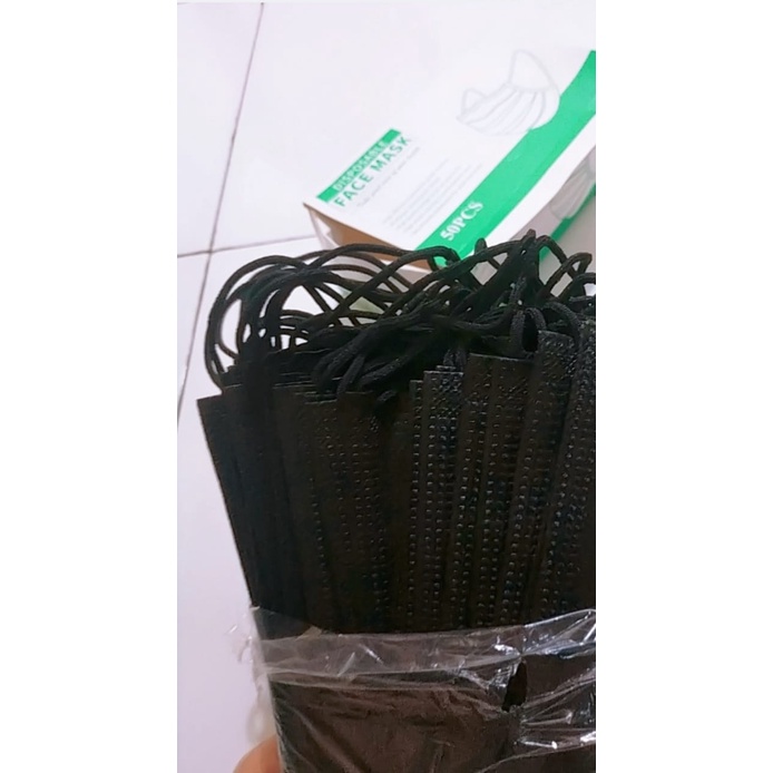 Masker Hitam Korea 3ply isi 50 PCS Per 1BOX K-POP IDOL DEWASA IMPORT Fashion Artis Korea masker Earloop Disposable mask (BISA COD)