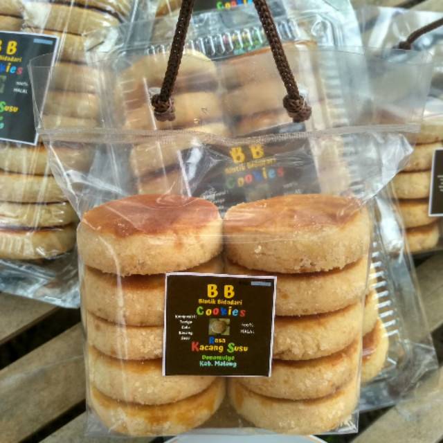 

KUE KACANG SUSU BINTIK BIDADARI COOKIES