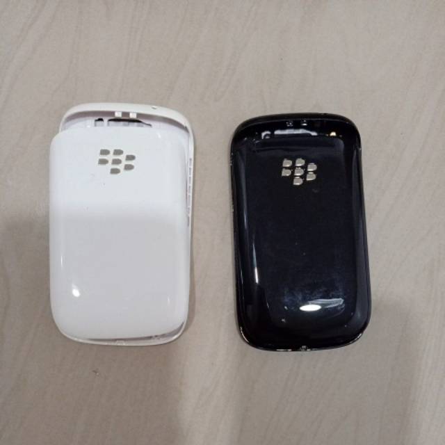 Cuci gudang casing case housing bb black berry blackberry amstrong hitam putih