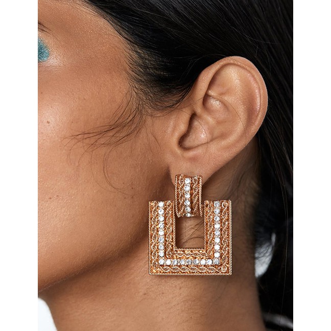 LRC Anting Tusuk Fashion Golden Geometric Cutout Earrings With Diamonds D94659