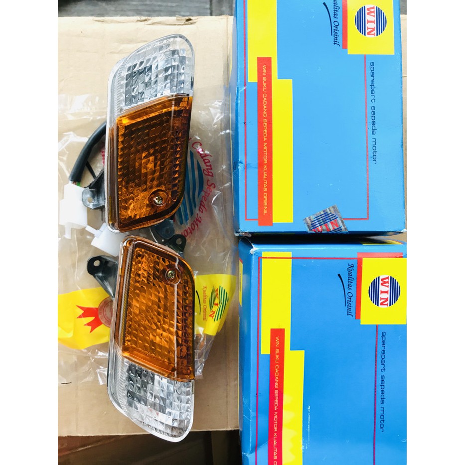 LAMPU SEIN SEN ASSY DEPAN SET HONDA ASTREA GRAND ORGINAL WIN PRODUCK