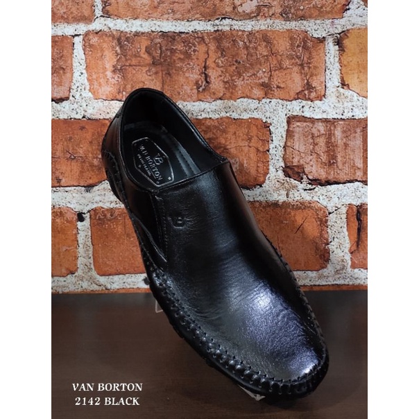 sepatu pria , sepatu cowok , sepatu  bahan kulit  VAN BORTON