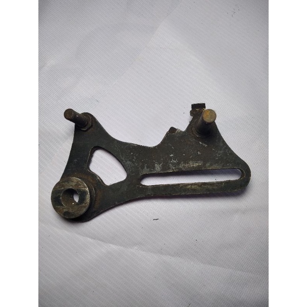 breaket cakram belakang satria fu original dudukan kaliper cakram satriafu pangkon kaliper cakram fu