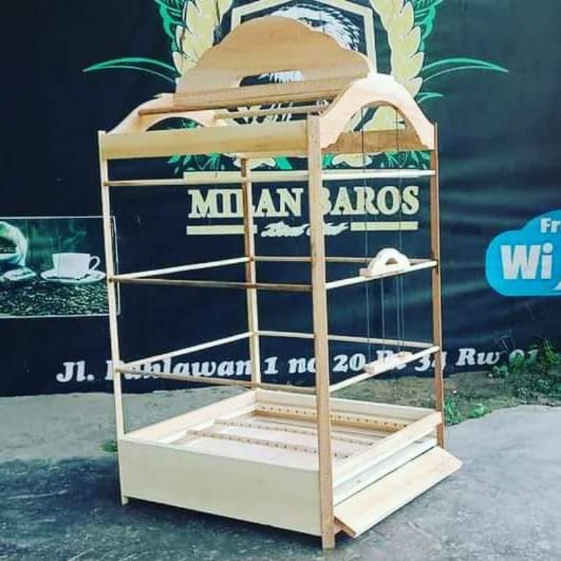 sangkar kipasan Ambrukan