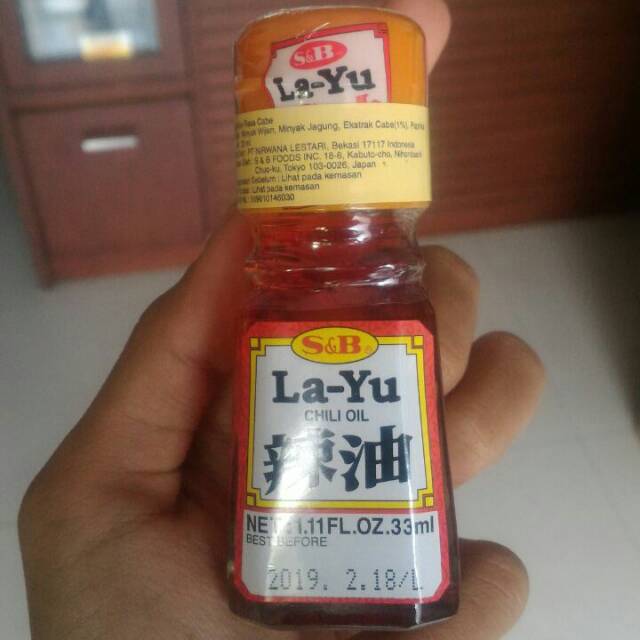 

S&B LA-YU Chili oil 33ML