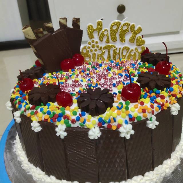 

Blackforest cake birthday