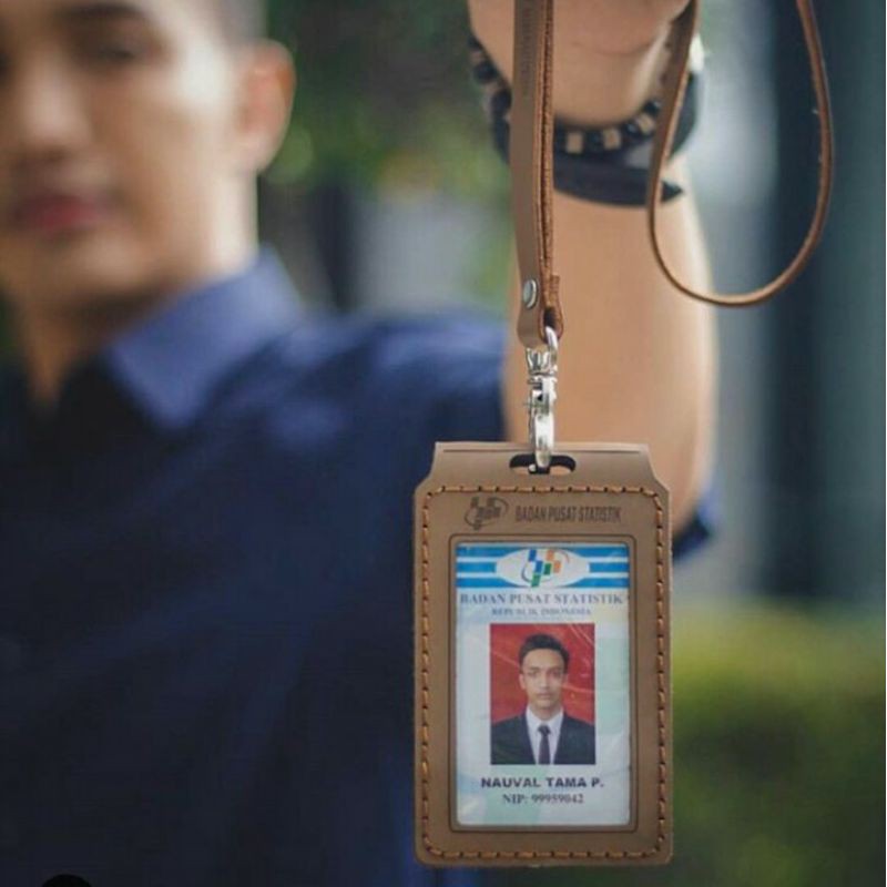 

name tag id card holder kulit asli custom