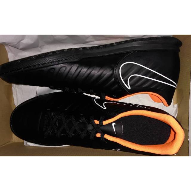 Nike Tiempo Legend Club