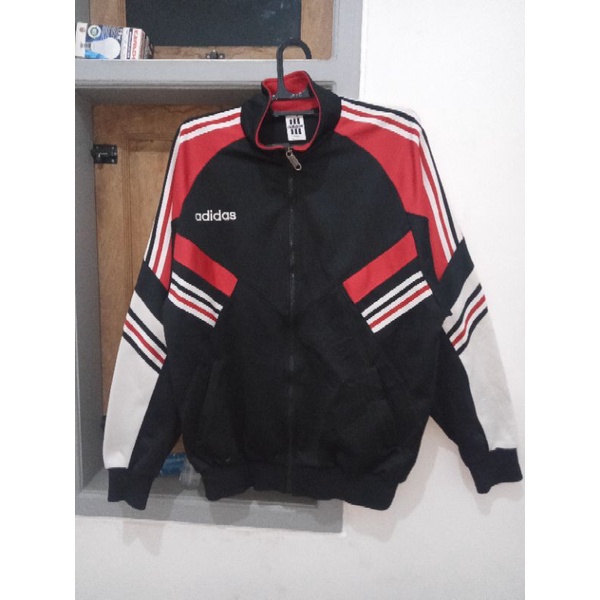 jaket tracktop adidas vintage no nike vetements puma ellesse