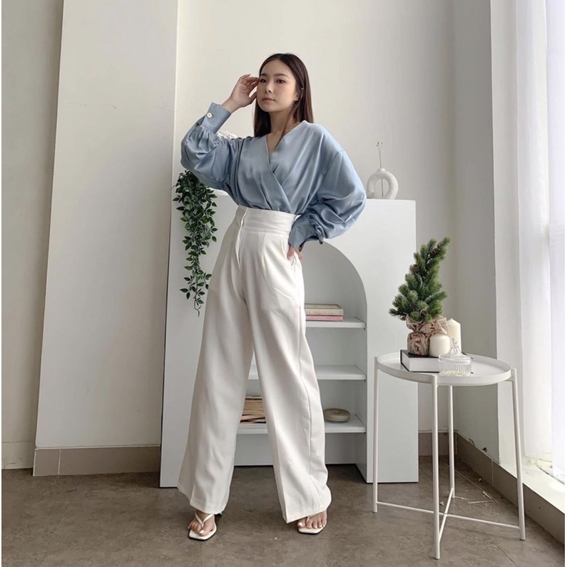 CLARA LONGSLEEVE TOP SATIN BLOUSE KOREA - ATASAN WANITA BAHAN SATIN FIT TO XL - KEMEJA PESTA - ATASAN UNTUK KONDANGAN - HADIAH / KADO ULTAH UNTUK CEWEK