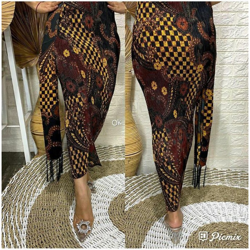 Kamen plisket sutra set selendang/Kamen plisket/Kamen batik/Kamen Bali/Kamen mewah