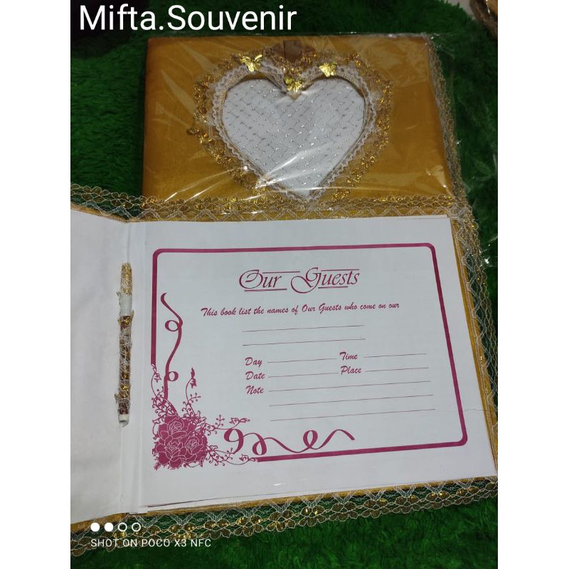 

Set buku tamu renda love warna emas (1set isi 2 buku+2 pulpen)
