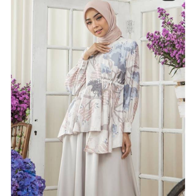 Melati Blouse By Wearingklamby