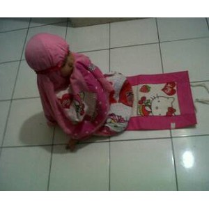 Mukena Anak hello kitty usia 4-6/mukenapaud/mukenaanakkarakter/mukenaanaktassajadah