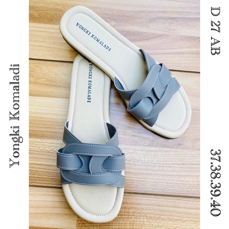 sandal d 27ab