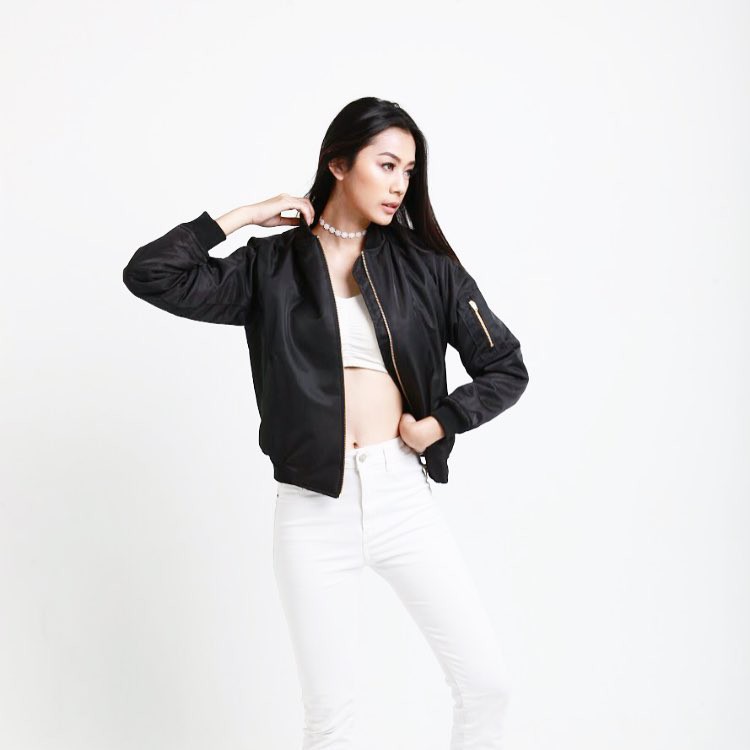 Black bomber jacket for woman